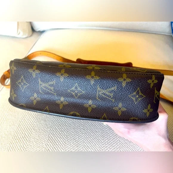 LOUIS VUITTON St. Cloud Crossbody/Shoulder Bag - Picture 6 of 17